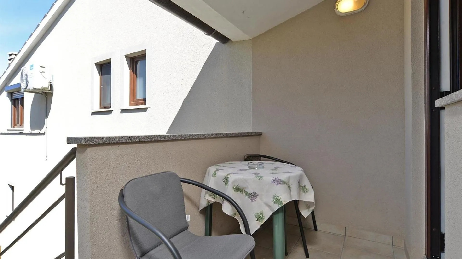 Ferienwohnung Fuer 2 Personen Ca 20 Qm In Fazana, Istrien Istrische Riviera 0*, Fazana